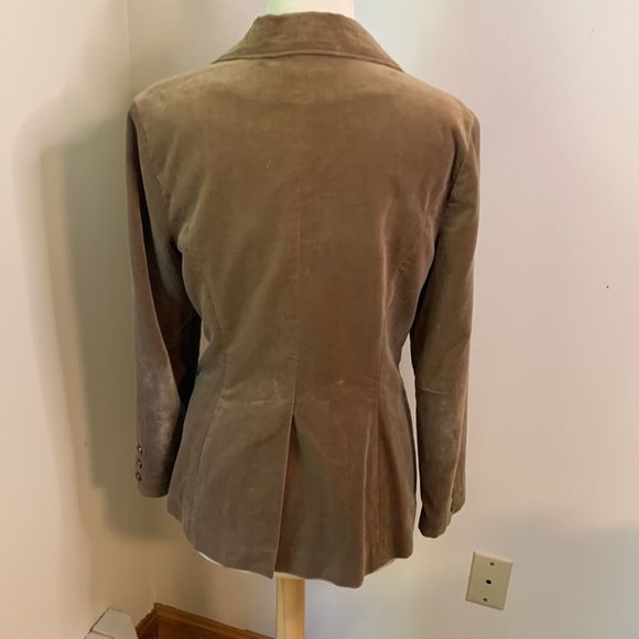Vintage mid 70s velvet blazer in tan/ brown size 8 Brooks additions. - Picture 5 of 12
